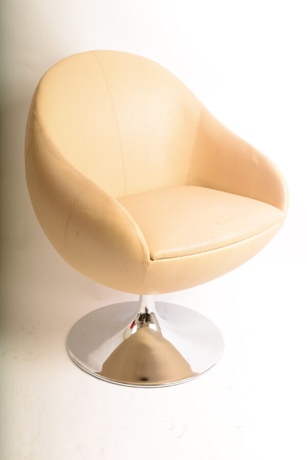 Venus Table Johanson Design